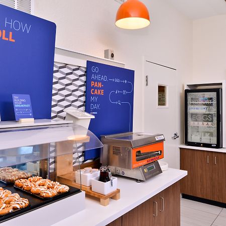 Holiday Inn Express Hotel & Suites Arcata/Eureka-Airport Area By Ihg Маккінлівіль Екстер'єр фото