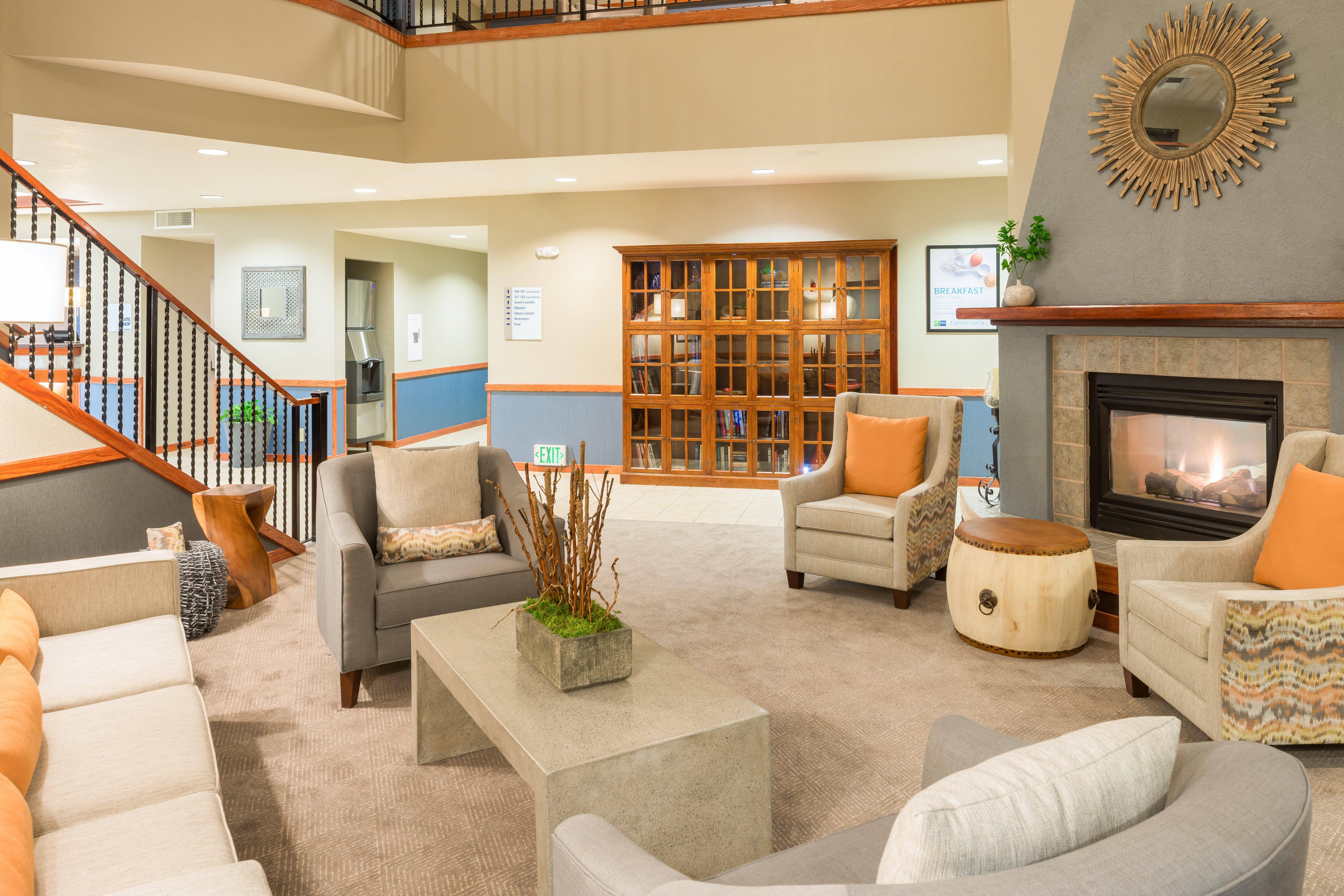 Holiday Inn Express Hotel & Suites Arcata/Eureka-Airport Area By Ihg Маккінлівіль Екстер'єр фото