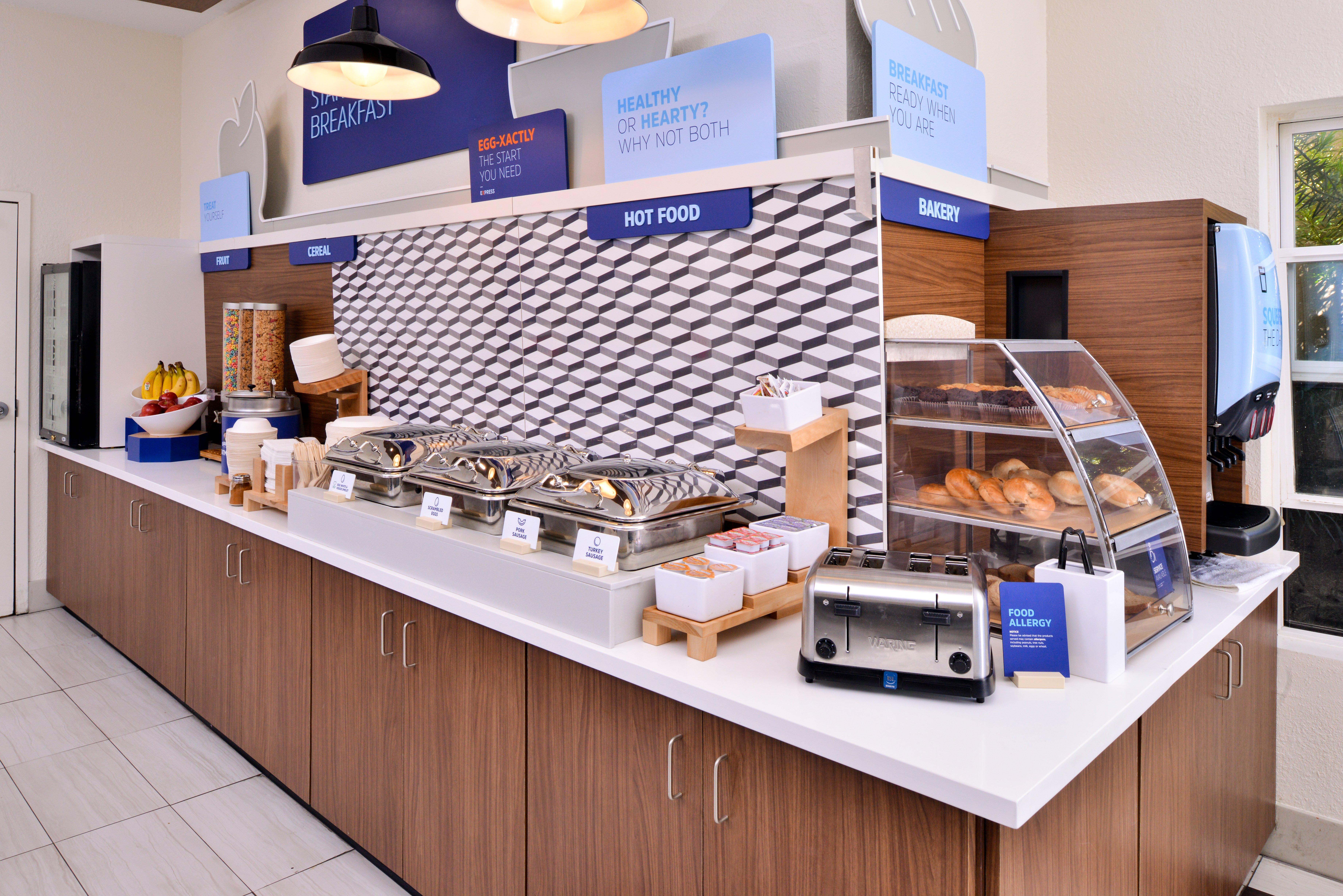Holiday Inn Express Hotel & Suites Arcata/Eureka-Airport Area By Ihg Маккінлівіль Екстер'єр фото