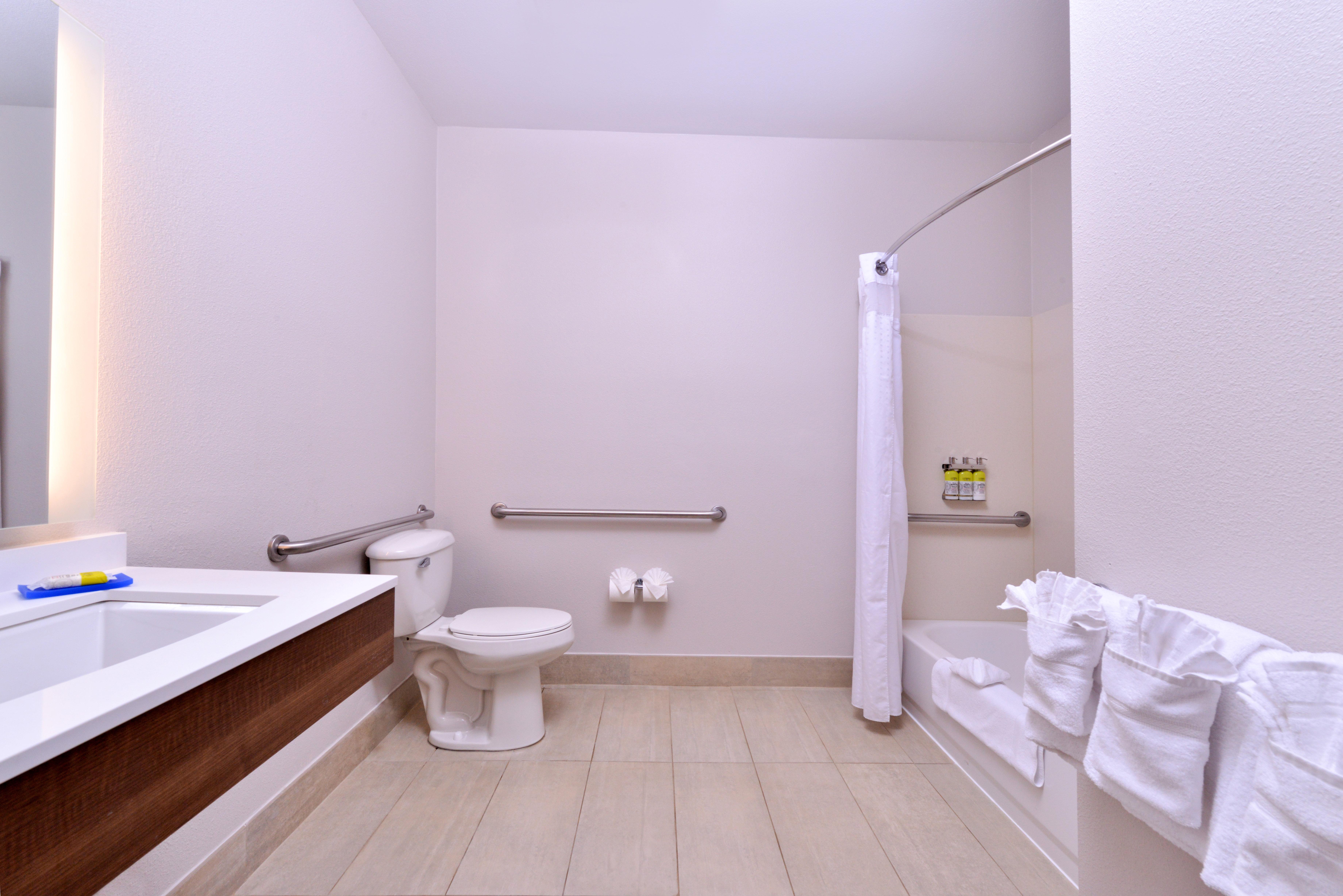 Holiday Inn Express Hotel & Suites Arcata/Eureka-Airport Area By Ihg Маккінлівіль Екстер'єр фото