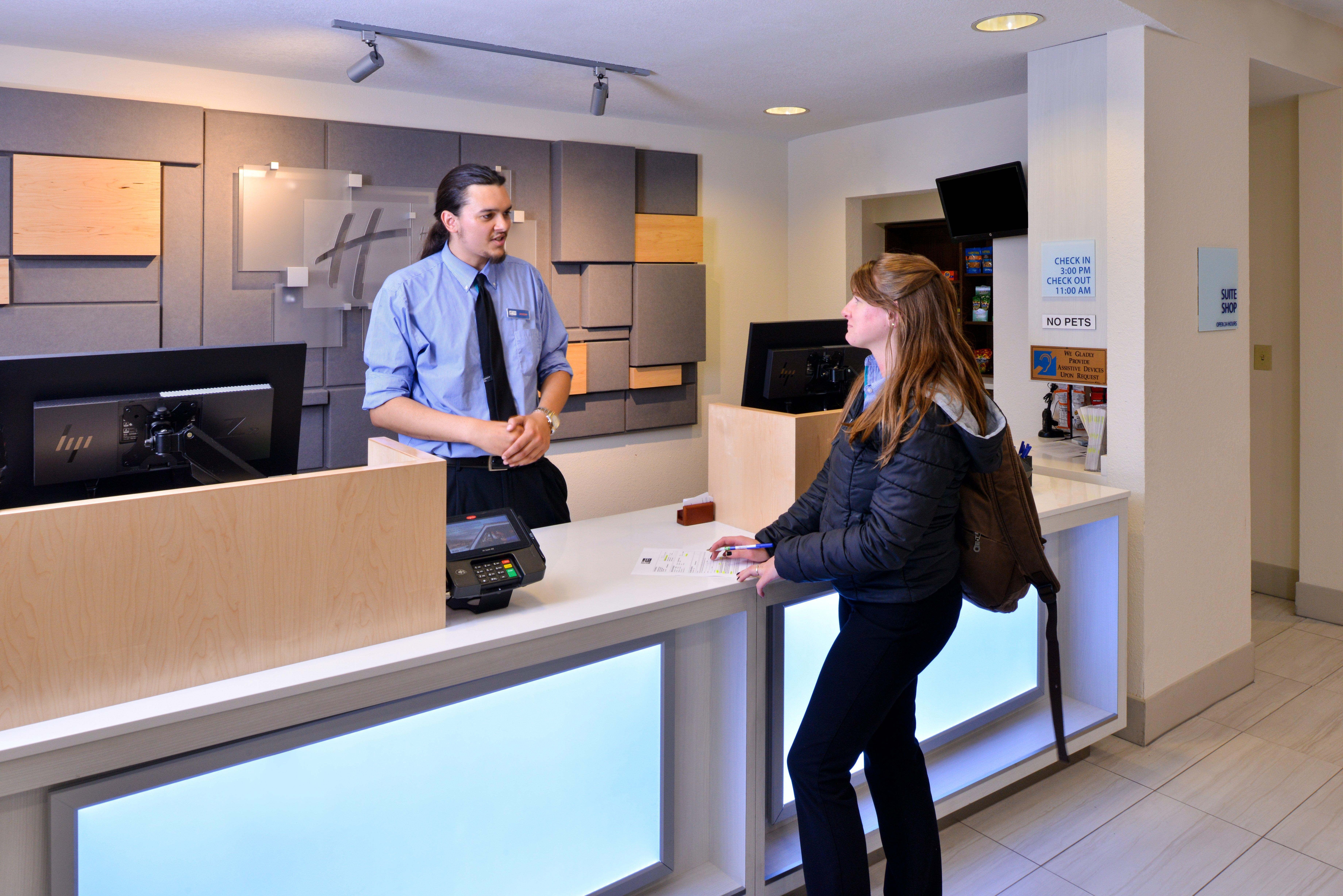 Holiday Inn Express Hotel & Suites Arcata/Eureka-Airport Area By Ihg Маккінлівіль Екстер'єр фото